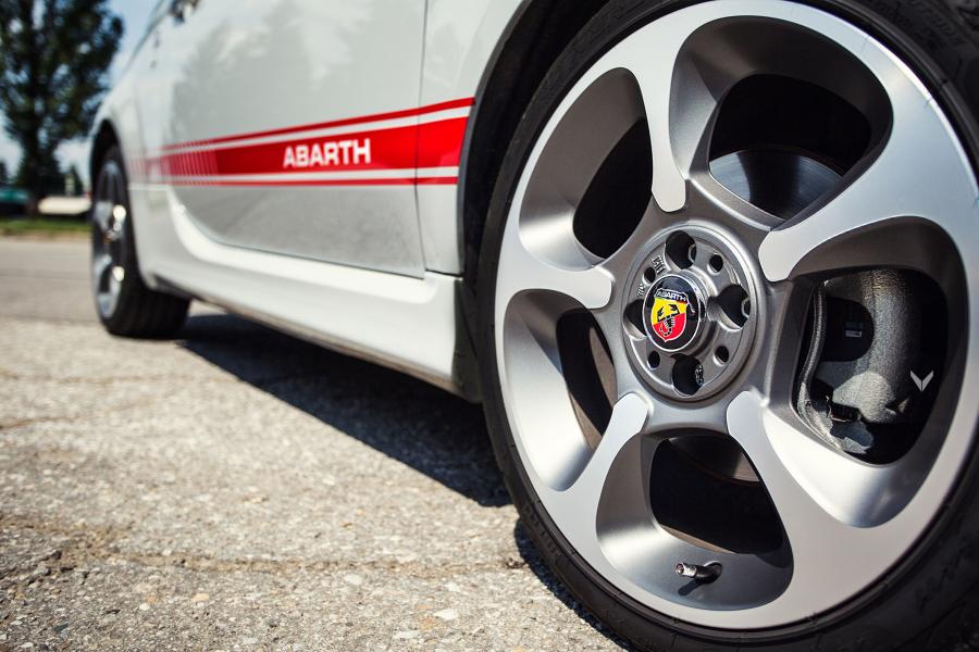 Детали экстерьера Abarth 595 by Vilner 2017 года  (фото 5 из 16)